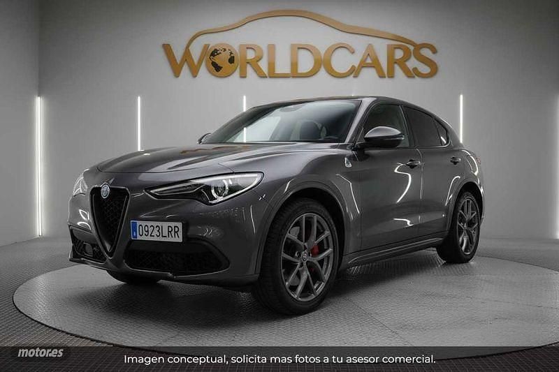 Gris Usado 2021 Alfa Romeo Stelvio Sprint SUV | 25.245 € (Precio justo) - Imagen 1/4