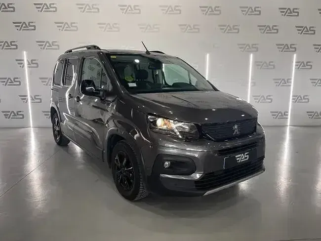 Usado Peugeot Rifter GT-line 2018 Gris Monovolumen