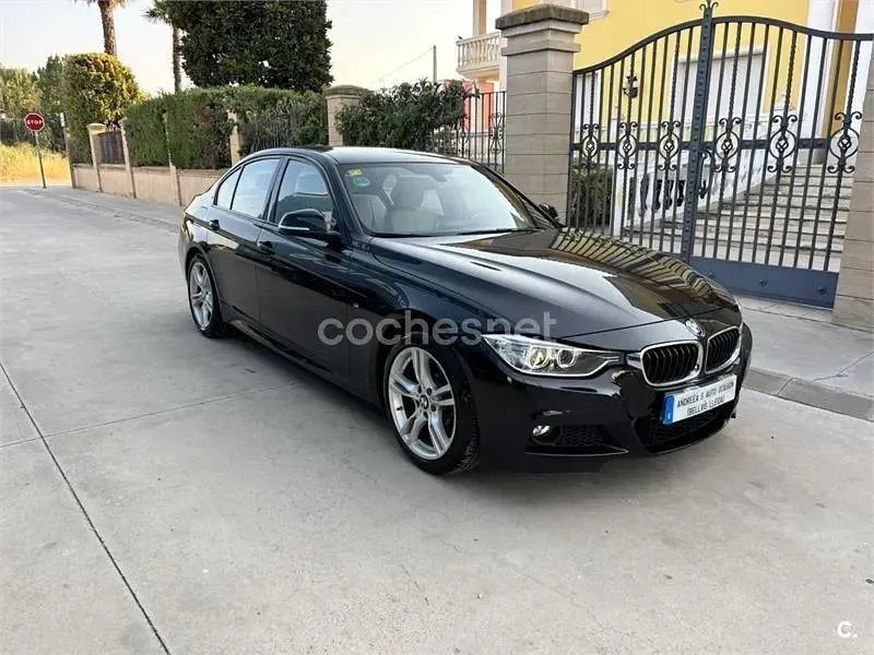 Usado BMW 318 Comfort Edition 150 CV (110 kW) 2016 Negro Berlina