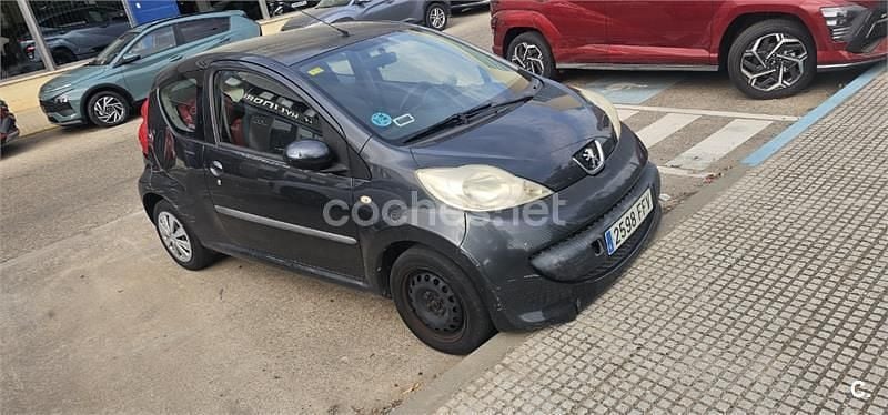 Gris / plata Usado 2006 Peugeot 107 Utilitario | 1800 € (Super precio) - Imagen 1/4