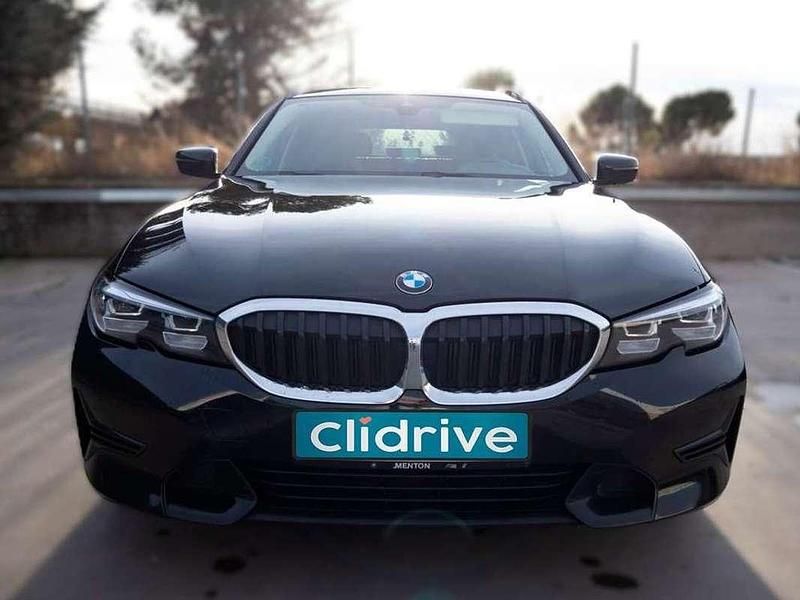 Usado BMW 320e 190 CV (139 kW) 2022 Negro Familiar