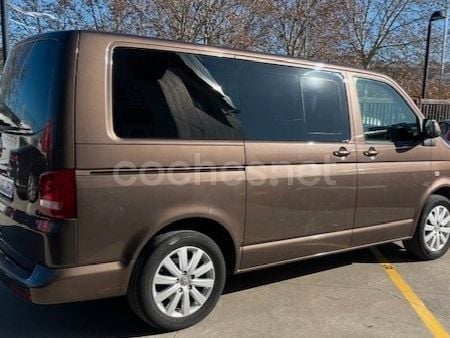 Usado VW Multivan Comfortline 140 CV (102 kW) 2013 Marrón Van