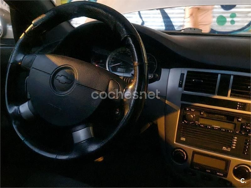 Usado Chevrolet Nubira CDX 121 CV (88 kW) 2007 Beige Berlina