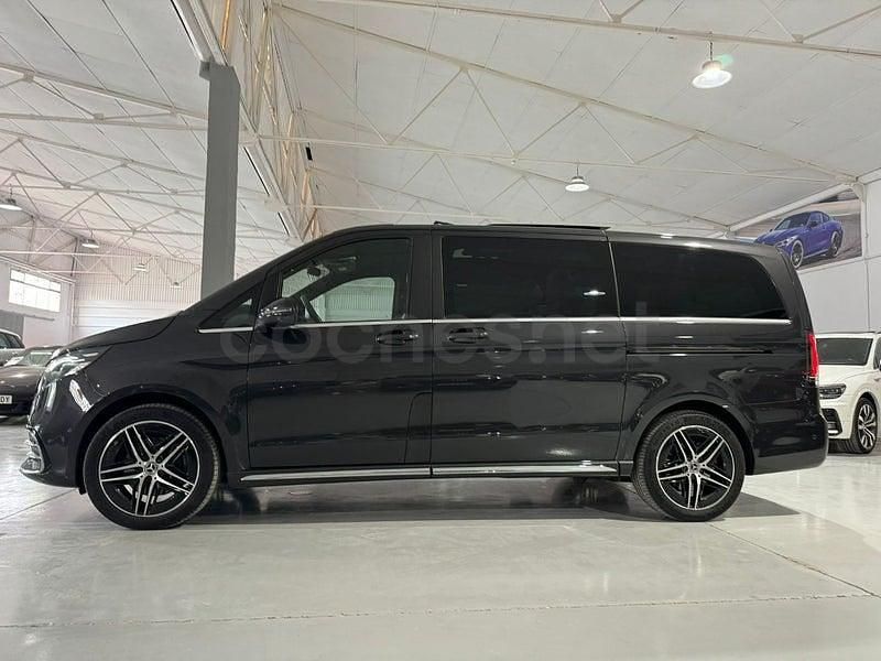 Usado Mercedes V300 Avantgarde 237 CV (174 kW) 2024 Negro Monovolumen
