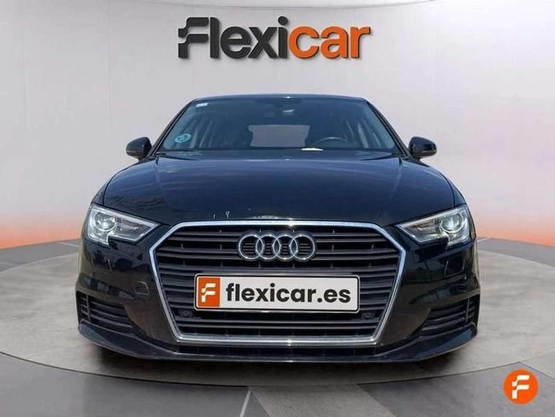 Usado Audi A3 117 CV (86 kW) 2018 Negro Berlina