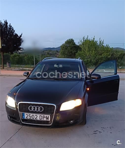 Negro Usado 2005 Audi A4 Familiar | 8000 € (Un poco caro) - Imagen 1/4