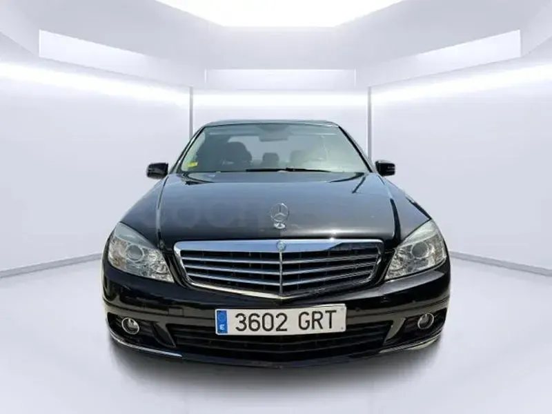 Usado Mercedes C220 Elegance 170 CV (125 kW) 2008 Negro Berlina