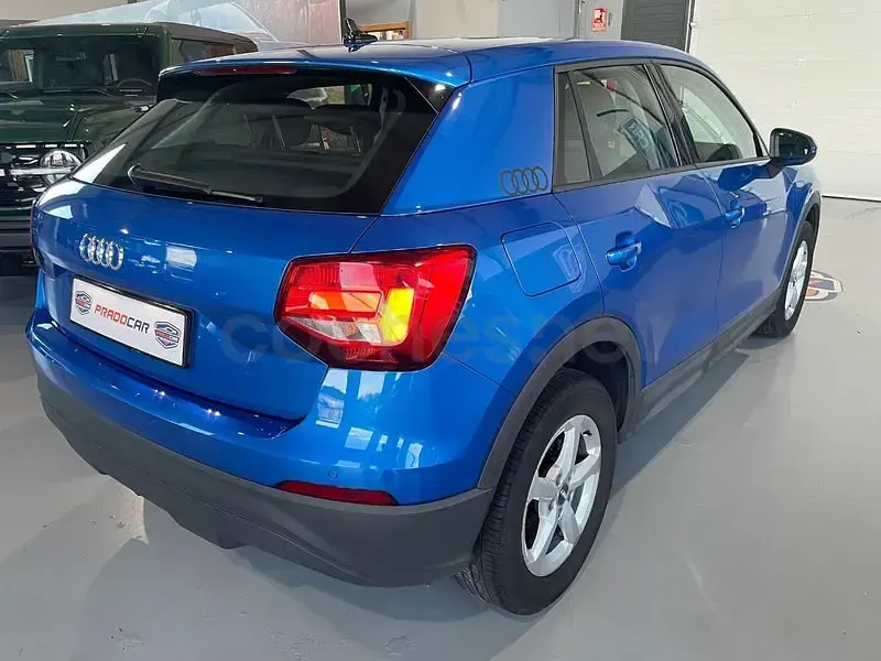 Usado Audi Q2 Advanced Plus 116 CV (85 kW) 2020 Azul SUV