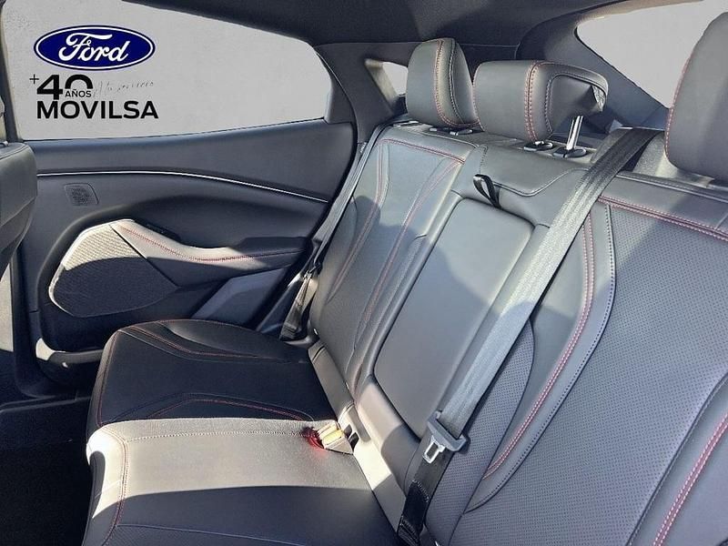 Usado Ford Mustang Mach-E Premium 216 kW (294 CV) 2024 Rojo SUV