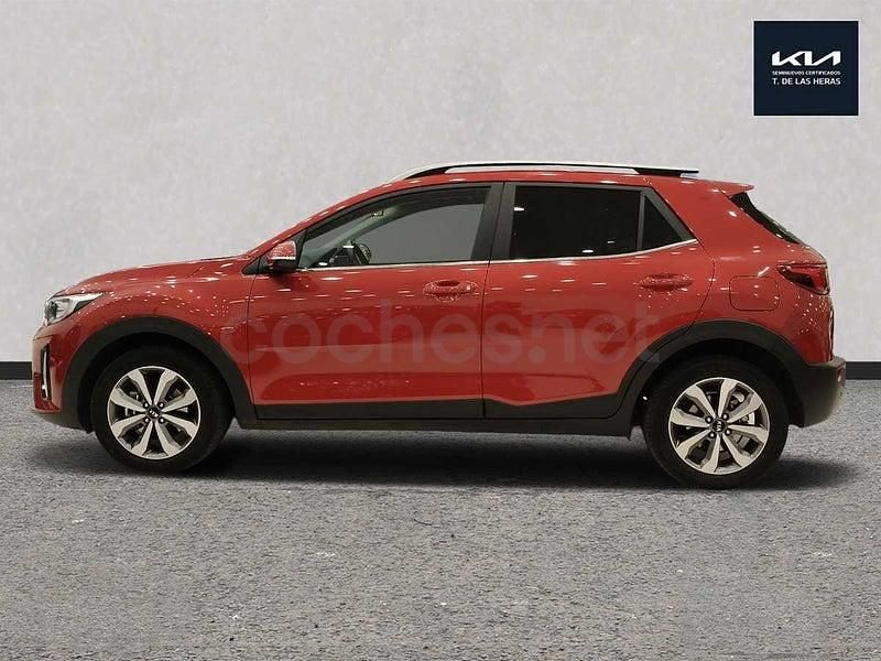 Usado Kia Stonic 120 CV (88 kW) 2021 Rojo SUV