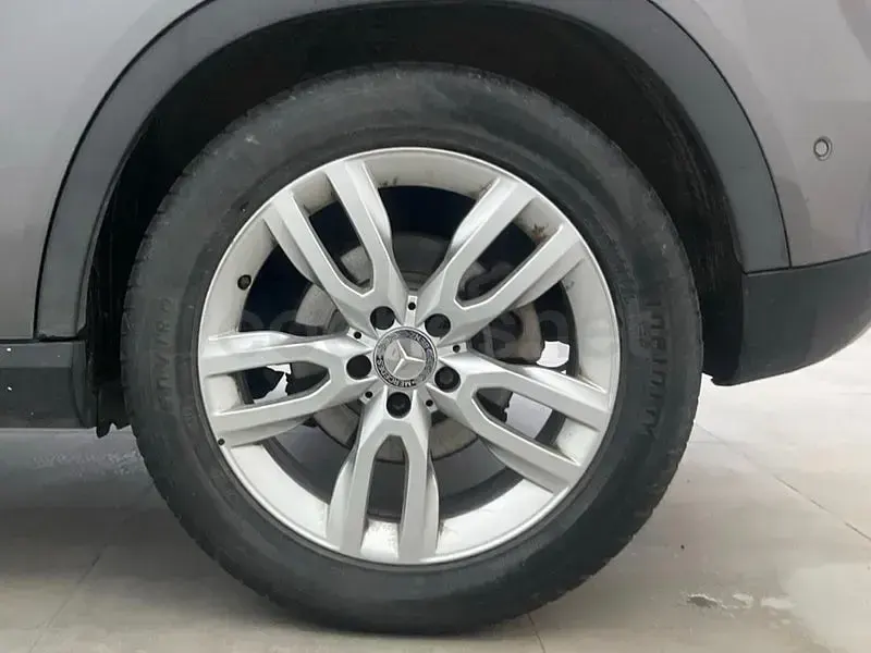 Usado Mercedes GLA220 Urban 177 CV (130 kW) 2016 Gris / plata SUV
