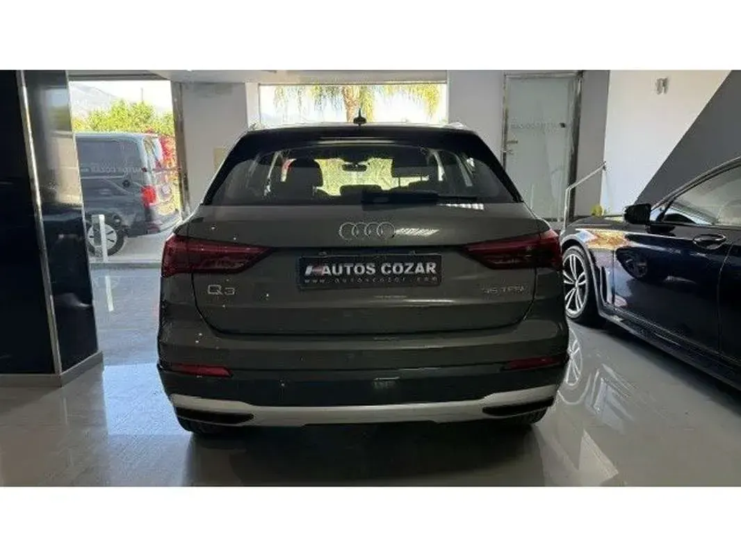 Usado Audi Q3 Advanced 150 CV (110 kW) 2019 Gris SUV