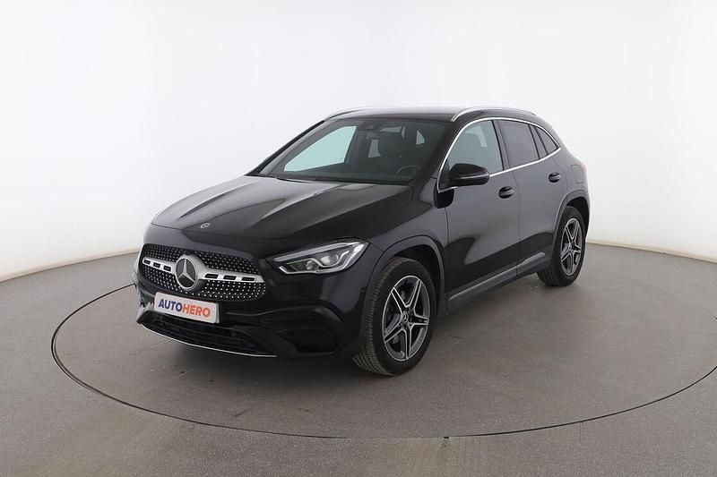 Usado Mercedes GLA250 AMG line 218 CV (160 kW) 2022 Negro SUV