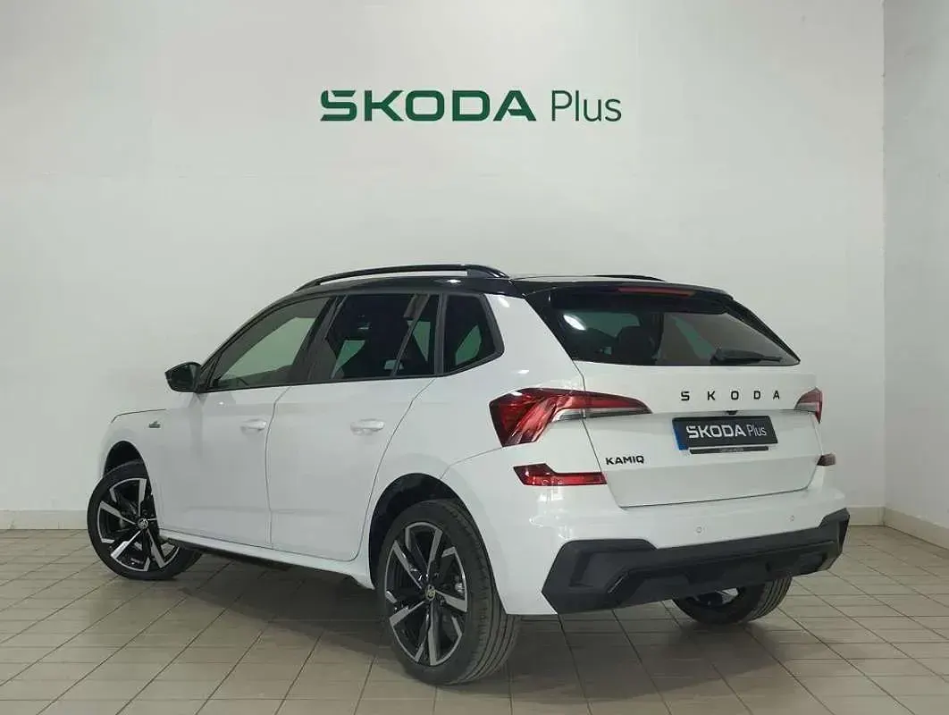 Usado Skoda Kamiq Monte Carlo 116 CV (85 kW) 2024 Blanco SUV