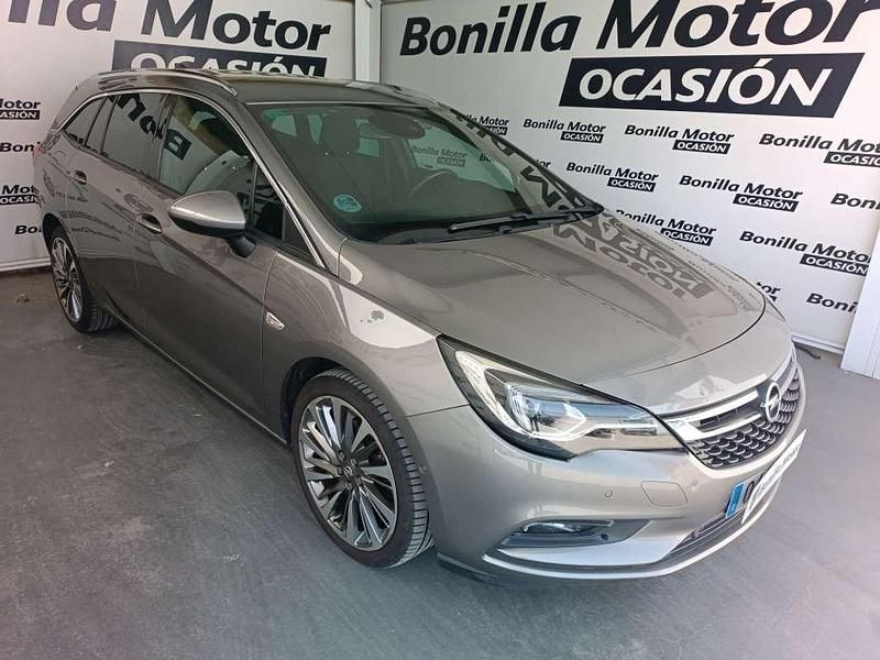 Używany Opel Astra Excellence 200 KM (147 kW) 2017 Szary Kombi