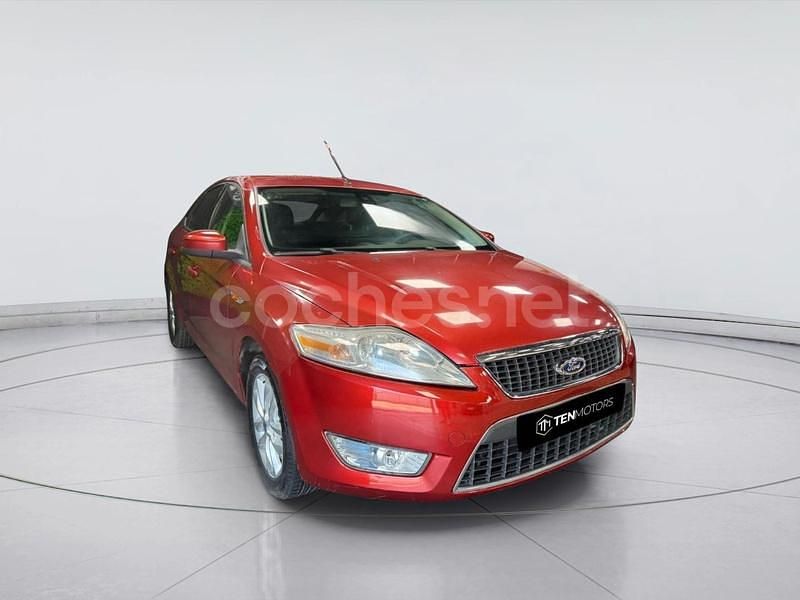Rojo Usado 2009 Ford Mondeo Trend Berlina | 3990 € (Precio justo) - Imagen 1/4