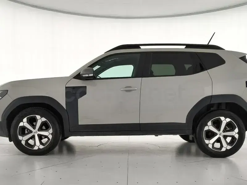 Usado Dacia Duster Journey 130 CV (95 kW) 2024 Gris / plata SUV