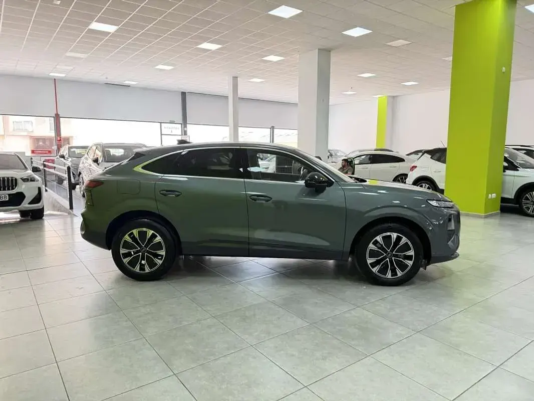 Usado Audi Q3 Sportback Advanced 150 CV (110 kW) 2026 Verde SUV