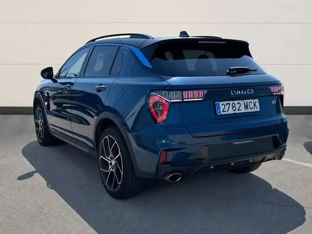 Usado Lynk & Co 01 261 CV (191 kW) 2022 Azul SUV