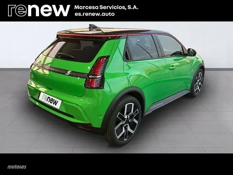 Usado Renault 5 E-Tech Techno 110 kW (150 CV) 2026 Verde Berlina