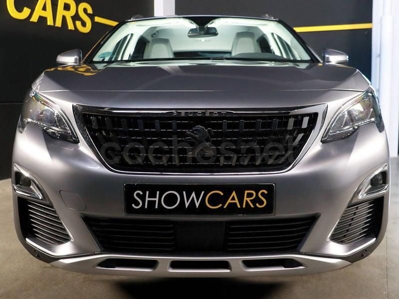Usado Peugeot 3008 Allure 130 CV (95 kW) 2021 Gris / plata SUV