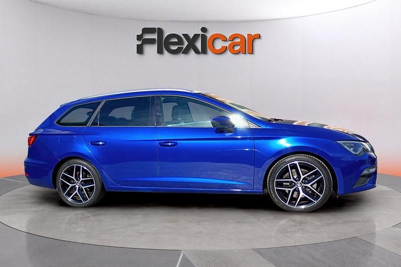Usado Seat Leon ST 190 CV (139 kW) 2019 Azul Familiar
