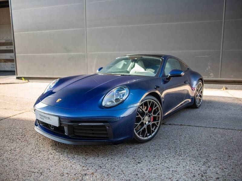 Azul gentián metalizado Usado 2023 Porsche 911 Carrera 4S | 173.700 € (Un poco caro) - Imagen 1/4