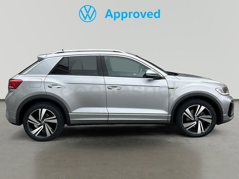 Usado VW T-Roc R-line 150 CV (110 kW) 2023 Gris / plata SUV