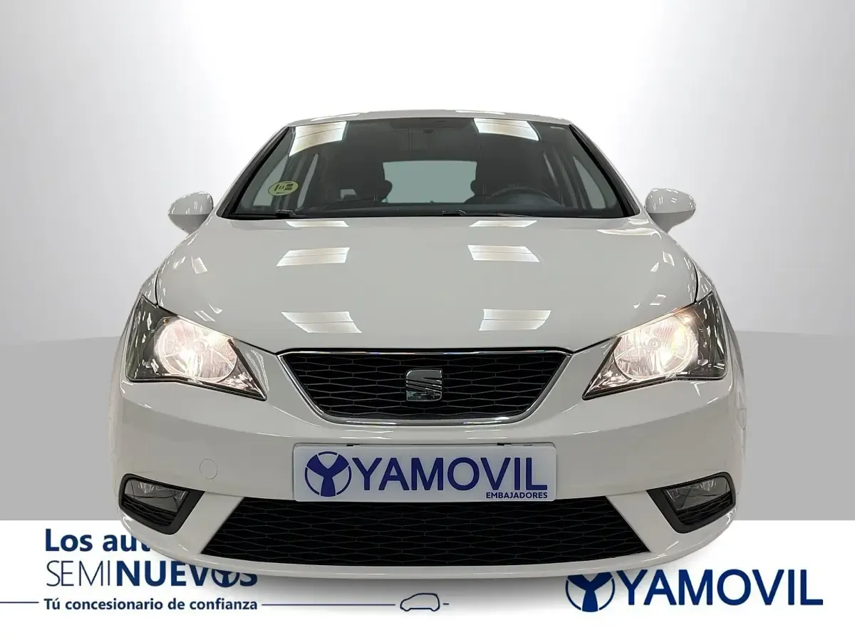 Usado Seat Ibiza Reference 90 CV (66 kW) 2013 Blanco Berlina