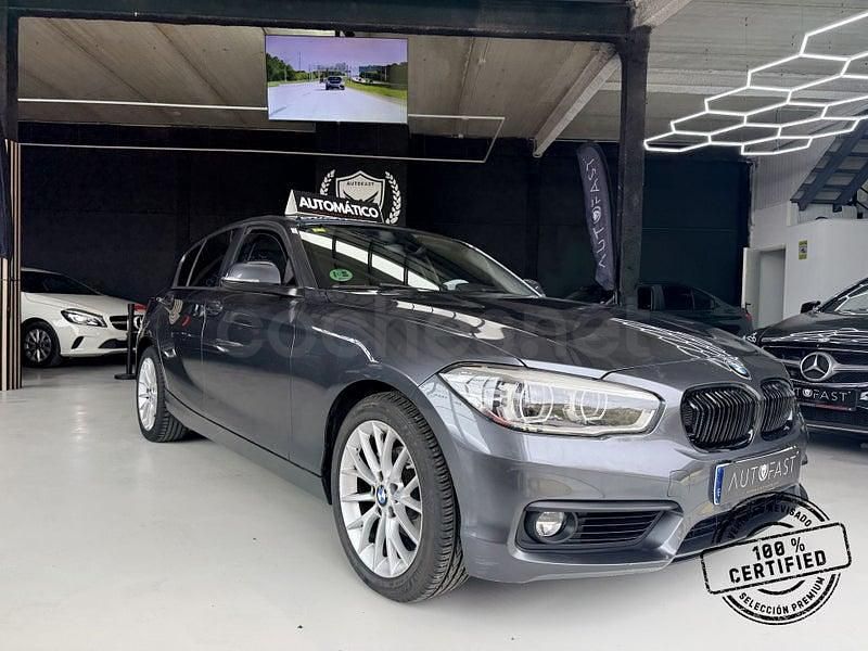Usado BMW 118 Comfort Edition 150 CV (110 kW) 2018 Gris / plata Utilitario