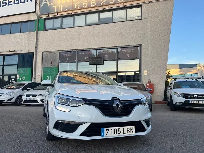 Usado Renault Mégane Business 95 CV (69 kW) 2019 Blanco Berlina