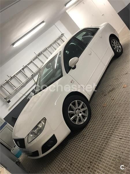 Blanco Usado 2011 Seat Exeo Reference Berlina | 8150 € (Precio justo) - Imagen 1/4