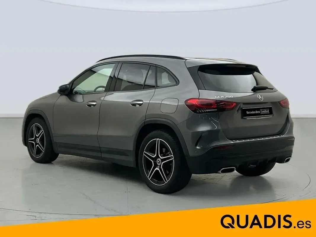 Usado Mercedes GLA200 163 CV (119 kW) 2022 Gris SUV