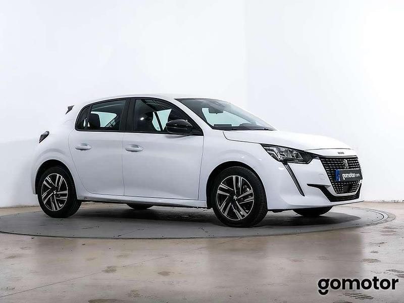 Usado Peugeot 208 Active 102 CV (75 kW) 2023 Blanco Utilitario