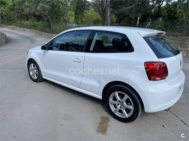 Usado VW Polo Advance 90 CV (66 kW) 2010 Blanco Utilitario