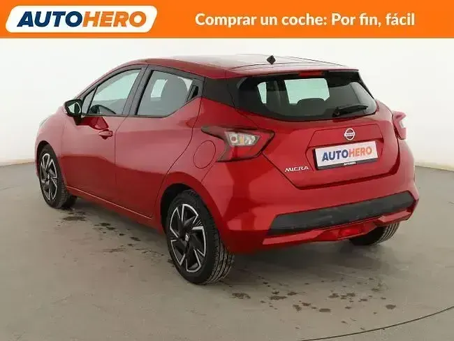 Usado Nissan Micra Tekna 92 CV (67 kW) 2021 Rojo Utilitario