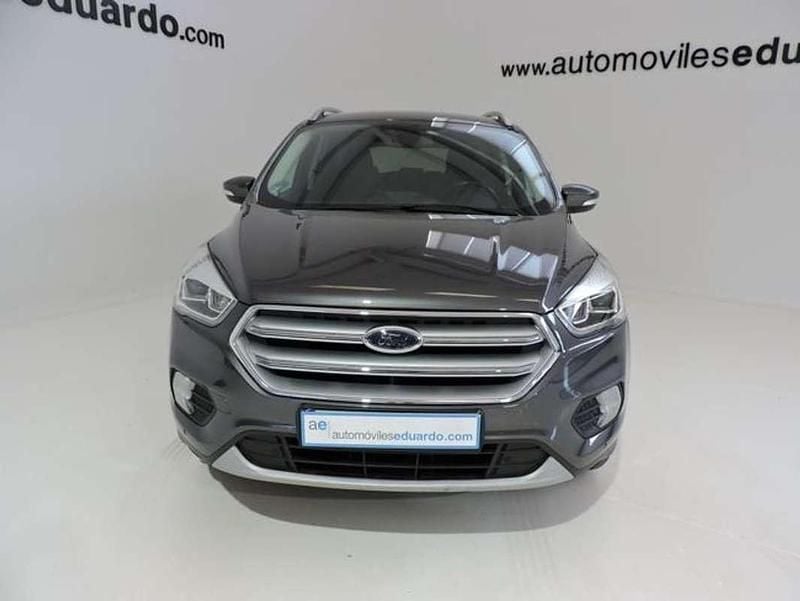 Usado Ford Kuga Business Edition 150 CV (110 kW) 2017 Gris SUV