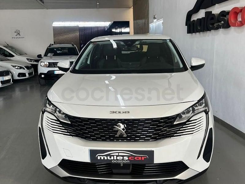 Usado Peugeot 3008 Active 130 CV (95 kW) 2021 Blanco SUV