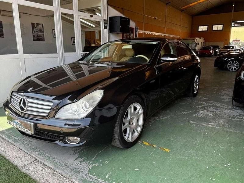 Usado Mercedes CLS350 272 CV (200 kW) 2005 Negro Coupe