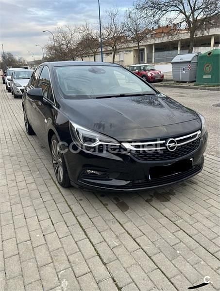 Negro Usado 2017 Opel Astra Berlina | 8500 € (Precio justo) - Imagen 1/4
