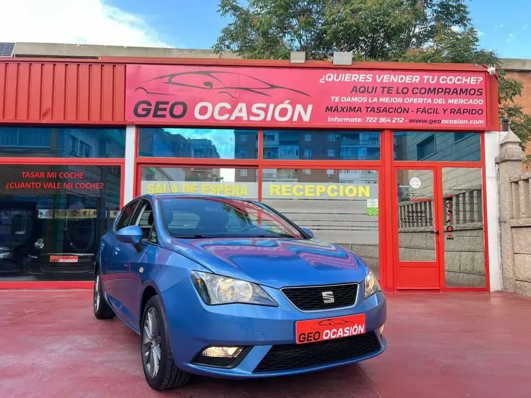 Usado Seat Ibiza 90 CV (66 kW) 2015 Azul Utilitario