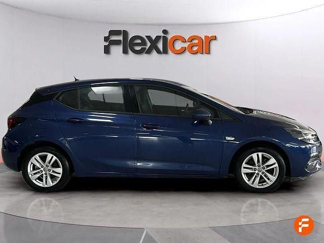 Usado Opel Astra 110 CV (80 kW) 2020 Azul Familiar
