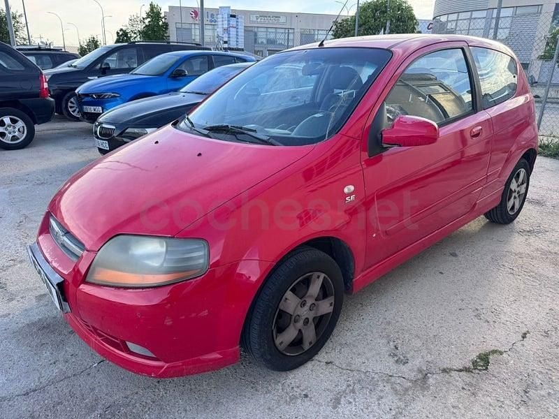 Usado Chevrolet Kalos SE 72 CV (52 kW) 2006 Rojo Berlina