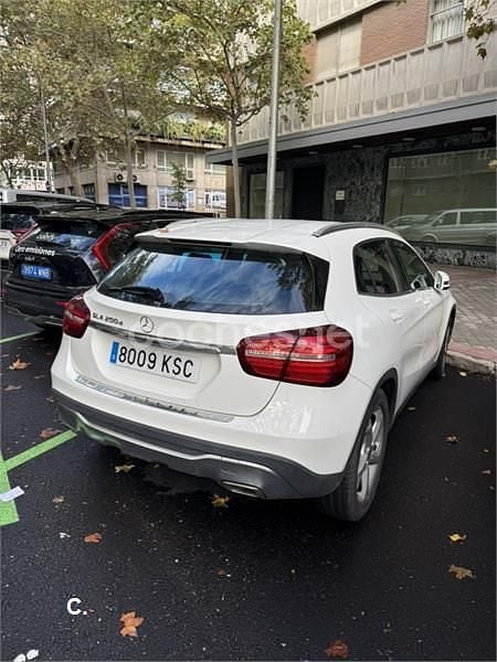 Usado Mercedes GLA200 136 CV (100 kW) 2018 Blanco SUV
