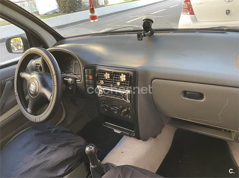 Usado Seat Arosa 50 CV (36 kW) 2000 Blanco Utilitario