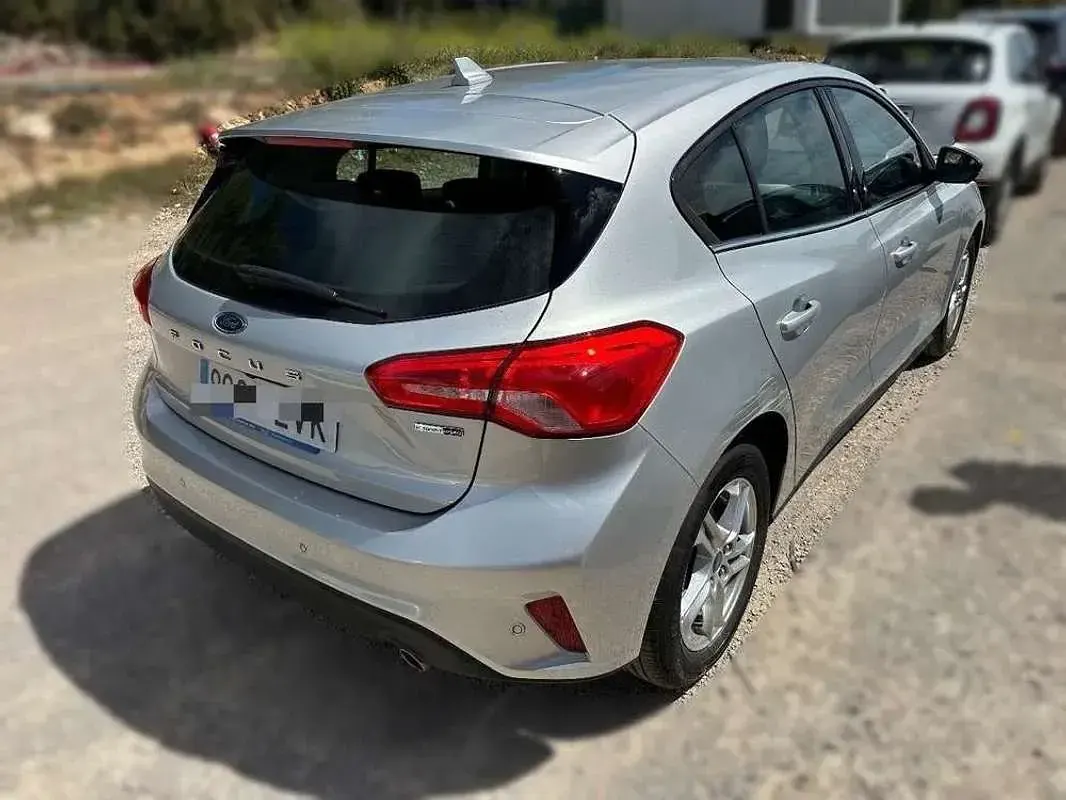 Usado Ford Focus Trend+ 125 CV (91 kW) 2021 Gris Utilitario