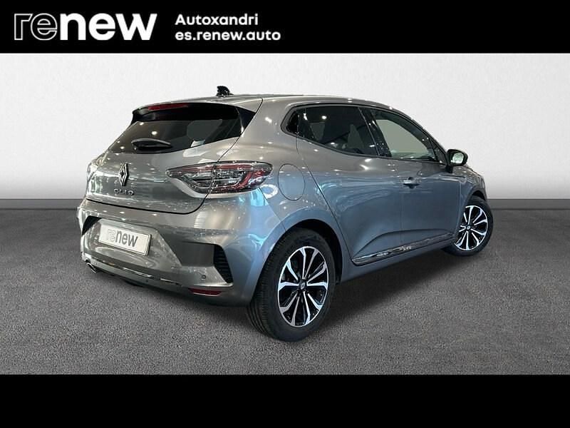 Begagnad Renault Clio V Techno 90 HK (66 kW) 2024 Grå Sedan