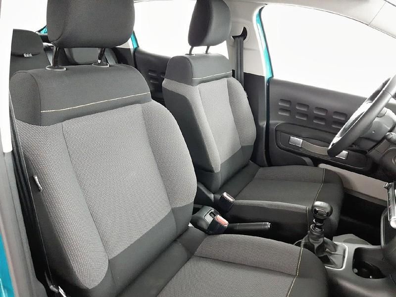 Usado Citroën C3 Feel 102 CV (75 kW) 2021 Verde Utilitario