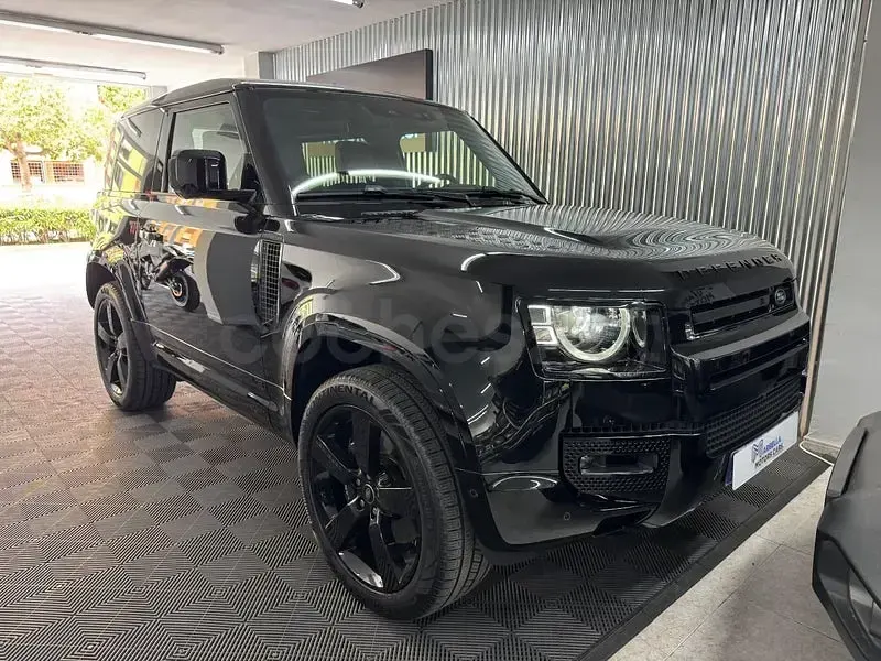 Usado Land Rover Defender 525 CV (386 kW) 2024 Negro SUV