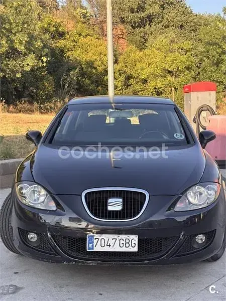 Usado Seat Leon Stylance 105 CV (77 kW) 2008 Negro Utilitario